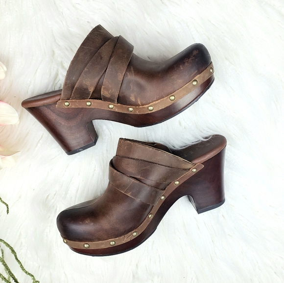 korks by kork ease clogs